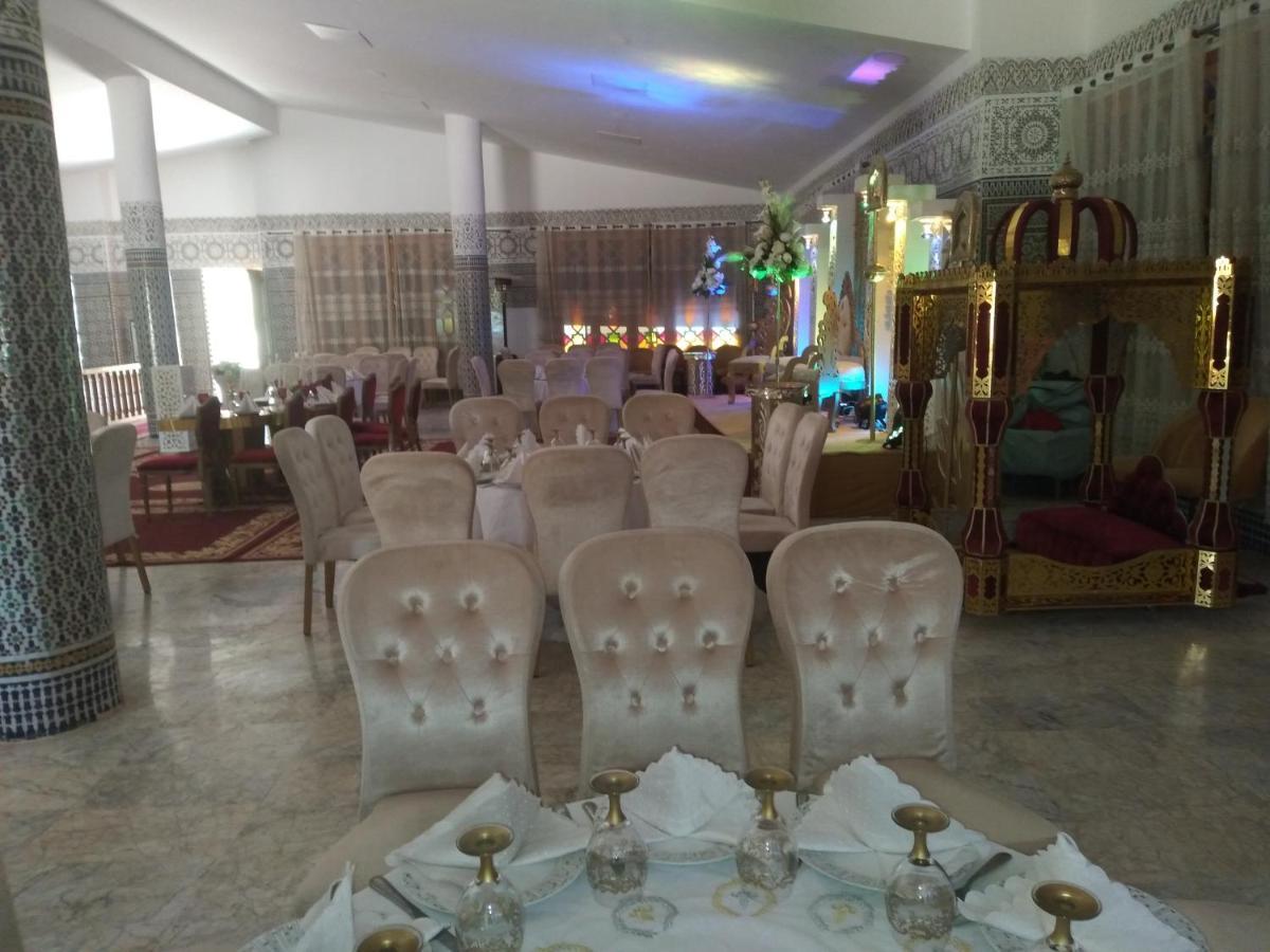 Palais Du Cedre Hotel Ait Bou Tarhat Exterior foto