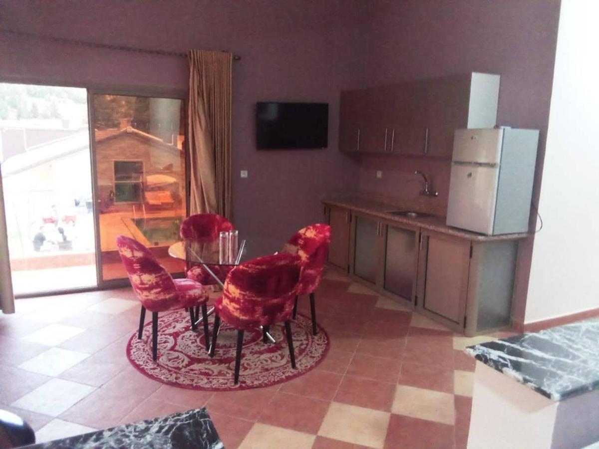 Palais Du Cedre Hotel Ait Bou Tarhat Exterior foto